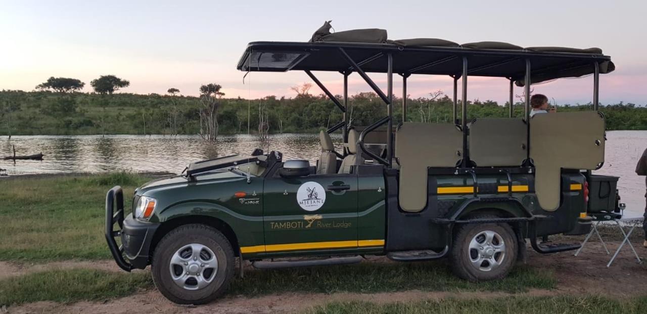 Tamboti River Lodge Hectorspruit Exterior photo