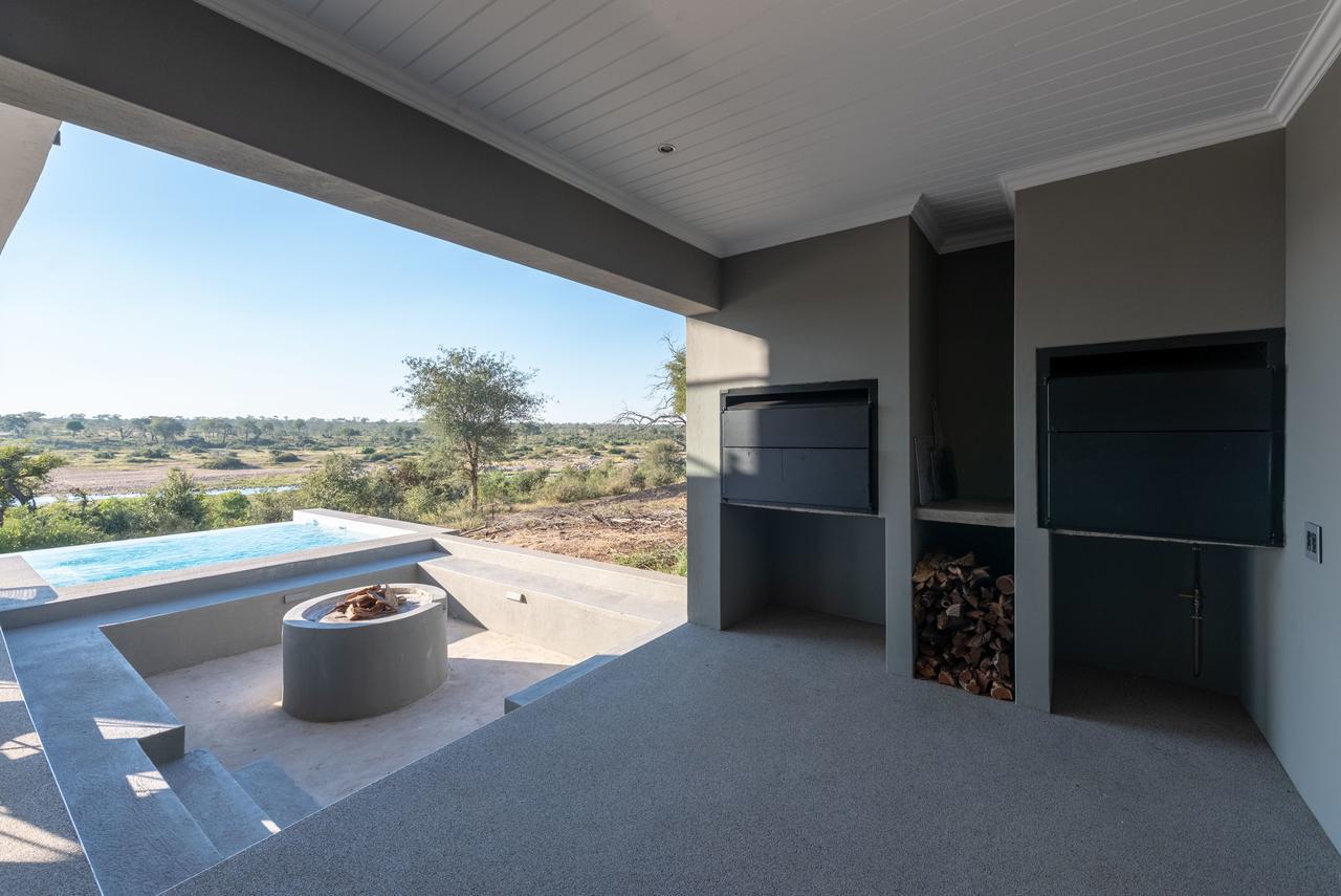 Tamboti River Lodge Hectorspruit Exterior photo