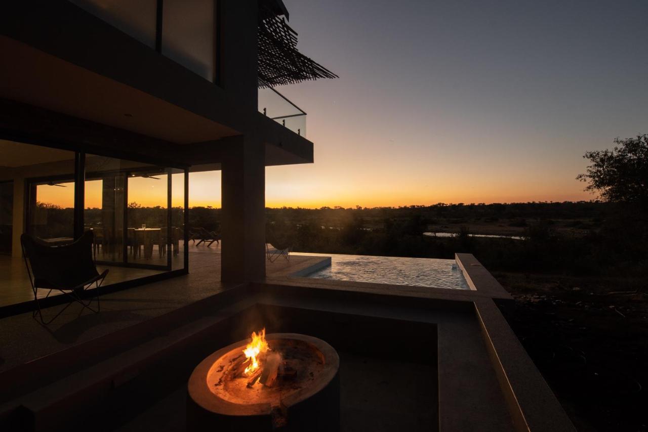 Tamboti River Lodge Hectorspruit Exterior photo